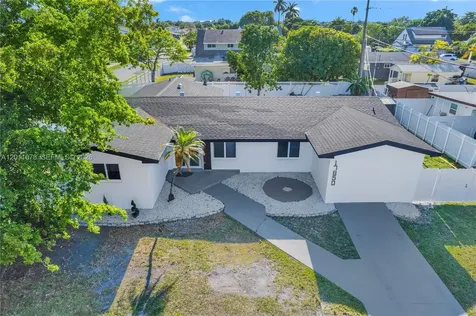 17850 SW 112th Avenue Miami FL 33157