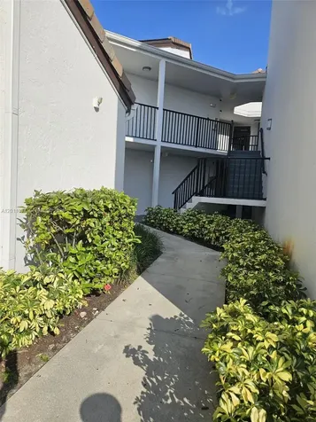211 Lake Pointe Drive Oakland Park FL 33309