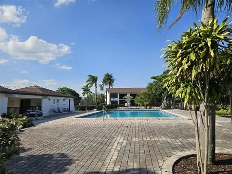 211 Lake Pointe Drive Oakland Park FL 33309