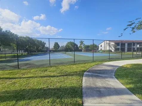 211 Lake Pointe Drive Oakland Park FL 33309