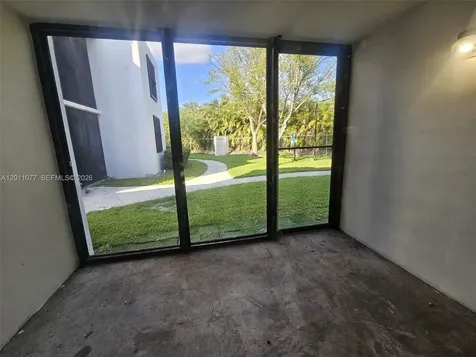 211 Lake Pointe Drive Oakland Park FL 33309