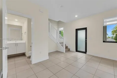 4612 NW 83rd Avenue Doral FL 33166