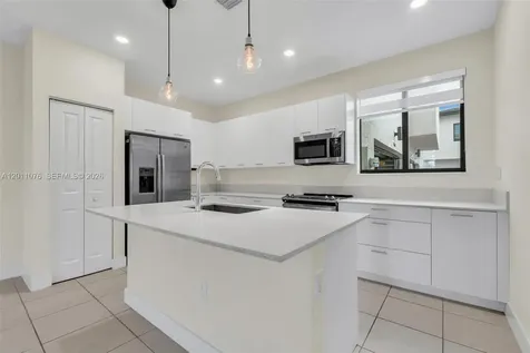 4612 NW 83rd Avenue Doral FL 33166