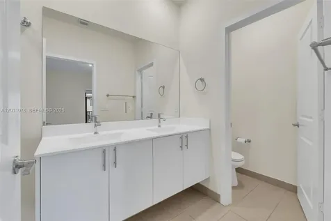 4612 NW 83rd Avenue Doral FL 33166