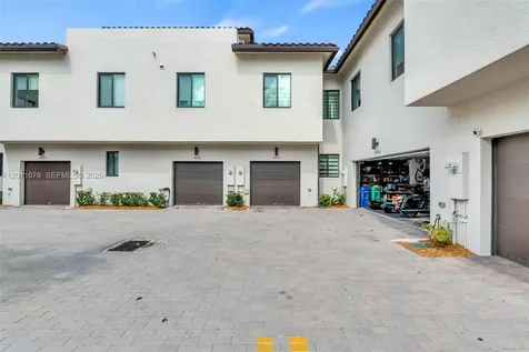 4612 NW 83rd Avenue Doral FL 33166