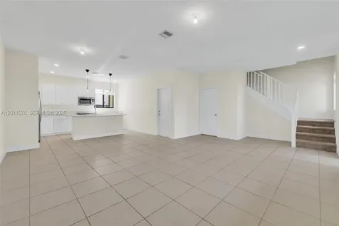 4612 NW 83rd Avenue Doral FL 33166
