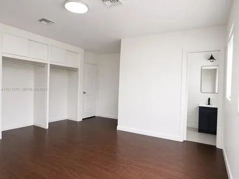 730 N 73rd Avenue Hollywood FL 33024