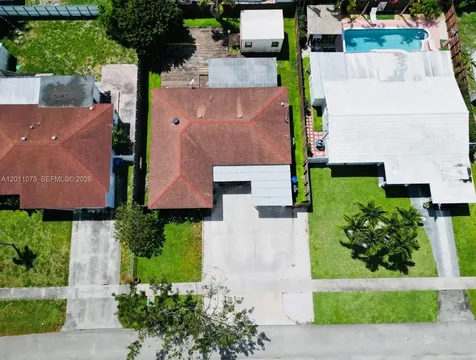 730 N 73rd Avenue Hollywood FL 33024