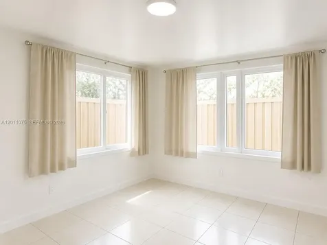 730 N 73rd Avenue Hollywood FL 33024