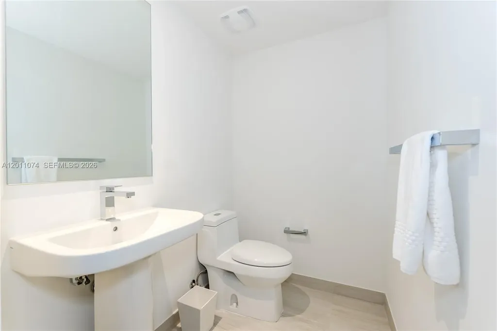 4010 S Ocean Drive Hollywood FL 33019