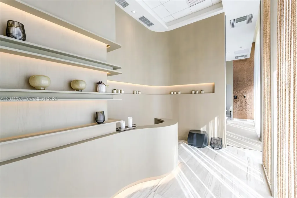4010 S Ocean Drive Hollywood FL 33019