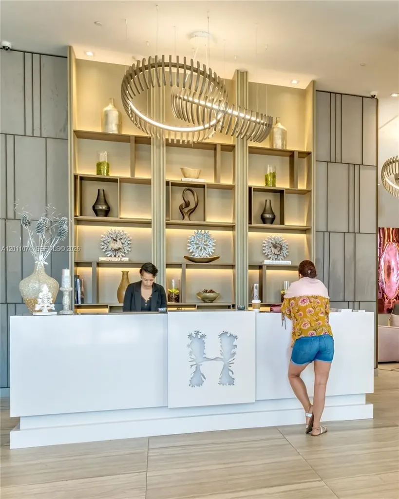 4010 S Ocean Drive Hollywood FL 33019