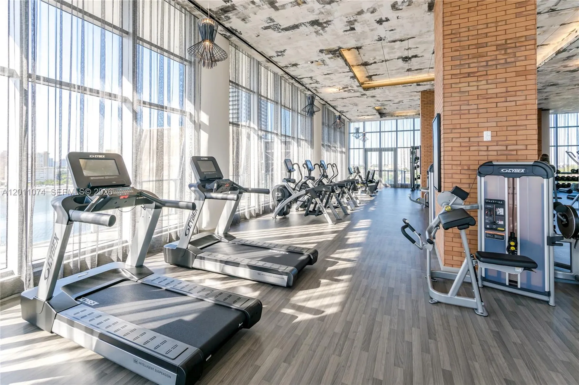 4010 S Ocean Drive Hollywood FL 33019