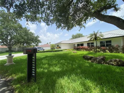13255 SW 106th Avenue Miami FL 33176
