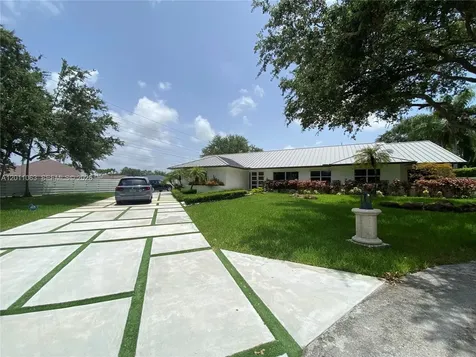 13255 SW 106th Avenue Miami FL 33176