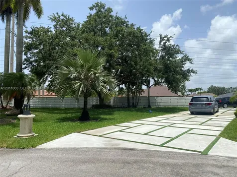 13255 SW 106th Avenue Miami FL 33176