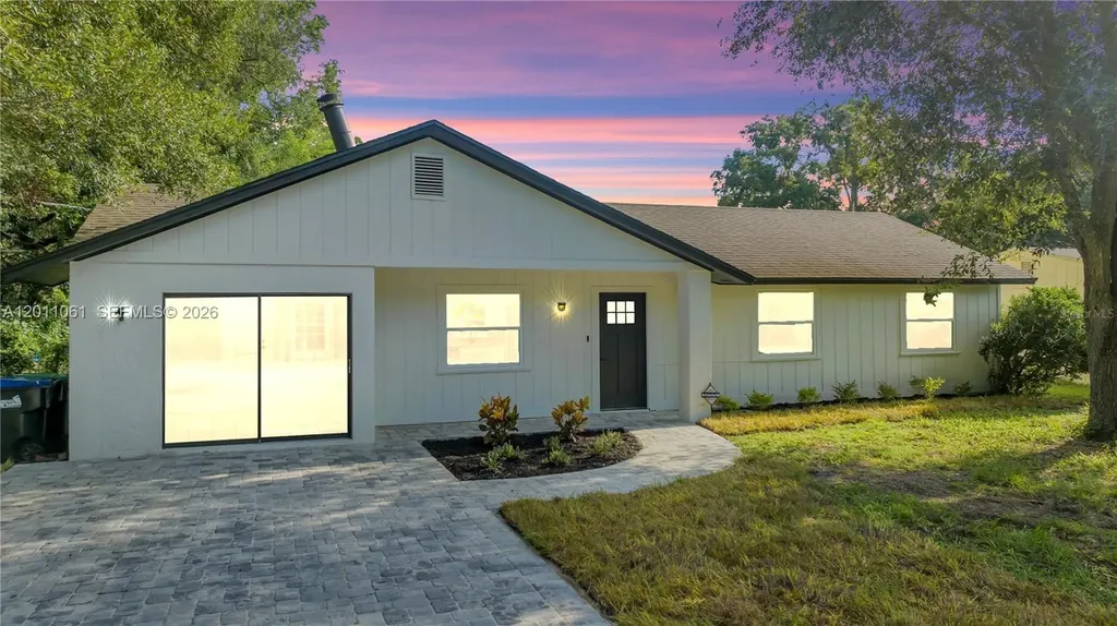 5147 Lake Nina Drive Orlando FL 32810
