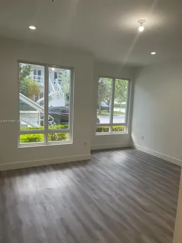 10245 NW 63rd Terrace Doral FL 33178