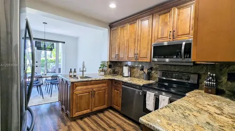 1181 SW 158th Avenue Pembroke Pines FL 33027