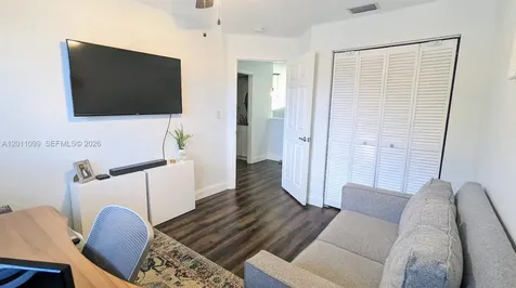 1181 SW 158th Avenue Pembroke Pines FL 33027