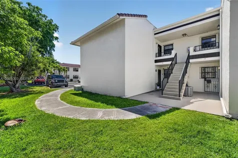 10845 NW 7th Street Miami FL 33172