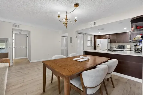10845 NW 7th Street Miami FL 33172