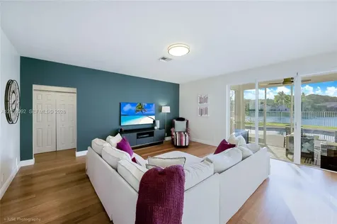 4394 Fox Ridge Drive Weston FL 33331