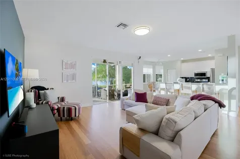 4394 Fox Ridge Drive Weston FL 33331
