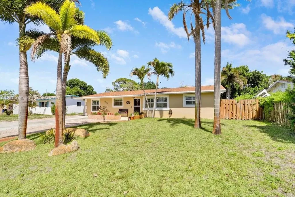 19049 SE Robert Drive Jupiter FL 33469