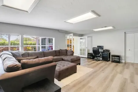 19049 SE Robert Drive Jupiter FL 33469