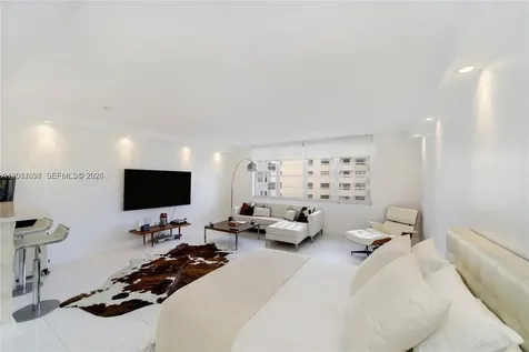 100 Lincoln Road Miami Beach FL 33139
