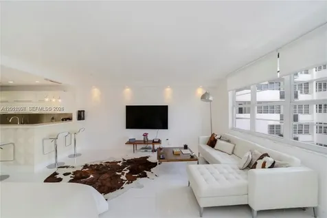 100 Lincoln Road Miami Beach FL 33139