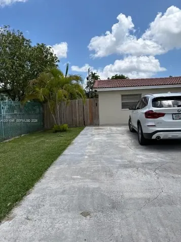 3245 SW 82nd Avenue Miami FL 33155