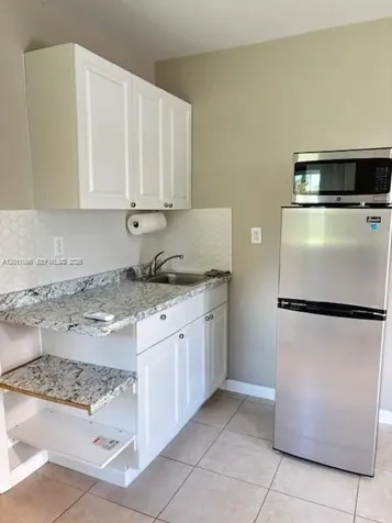 3245 SW 82nd Avenue Miami FL 33155