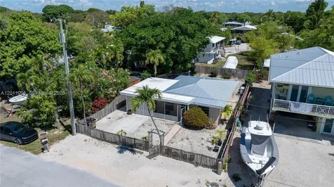 56 SE Marlin Avenue Key Largo FL 33037