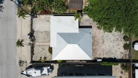 56 SE Marlin Avenue Key Largo FL 33037