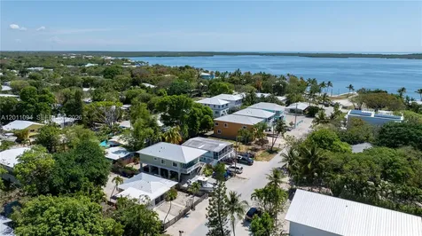 56 SE Marlin Avenue Key Largo FL 33037