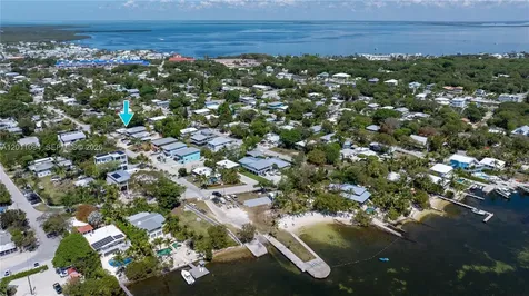 56 SE Marlin Avenue Key Largo FL 33037
