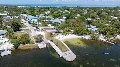 56 SE Marlin Avenue Key Largo FL 33037