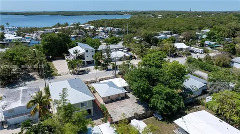 56 SE Marlin Avenue Key Largo FL 33037