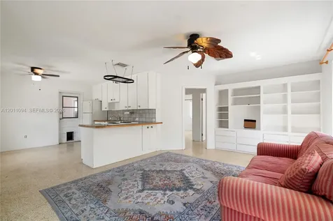 56 SE Marlin Avenue Key Largo FL 33037