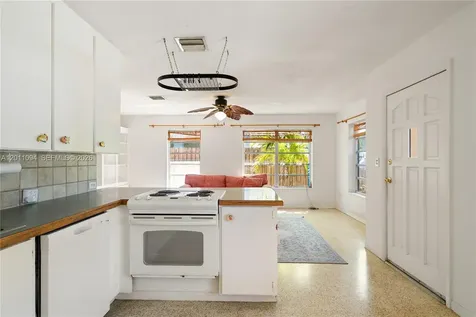 56 SE Marlin Avenue Key Largo FL 33037