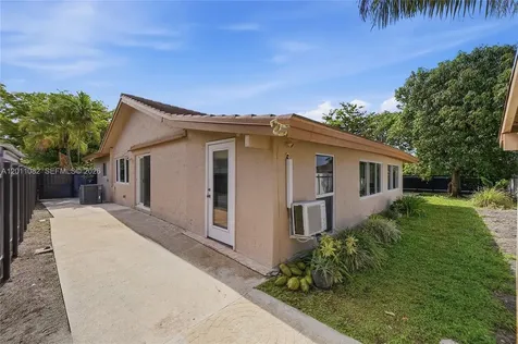 20102 NW 62nd Avenue Hialeah FL 33015