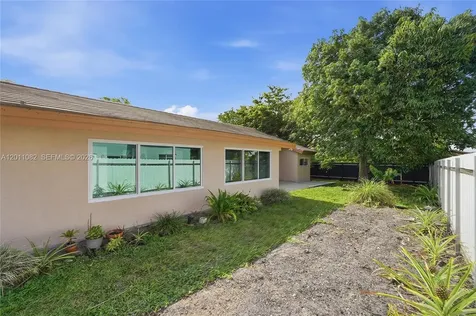 20102 NW 62nd Avenue Hialeah FL 33015