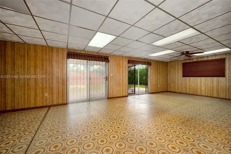 8415 SW 44th Street Miami FL 33155