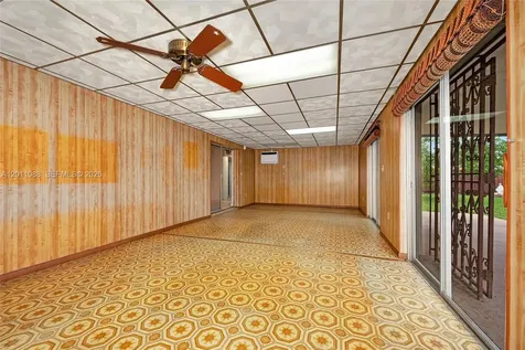 8415 SW 44th Street Miami FL 33155