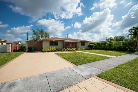 8415 SW 44th Street Miami FL 33155