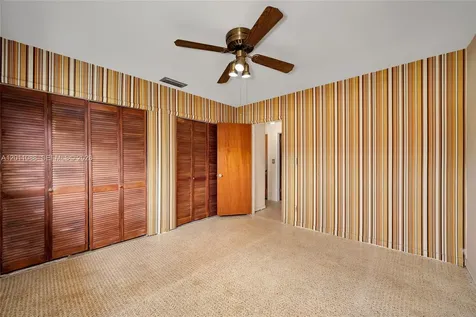 8415 SW 44th Street Miami FL 33155