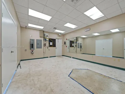 735 Shotgun Road Sunrise FL 33326