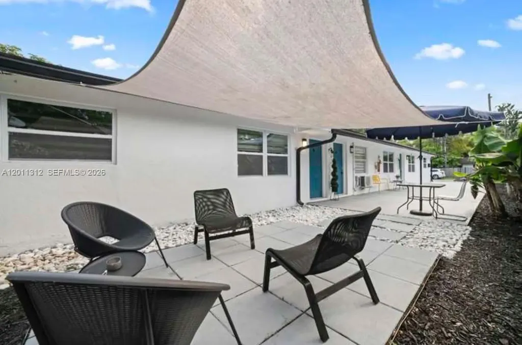 2320 SW 18th Terrace Fort Lauderdale FL 33315